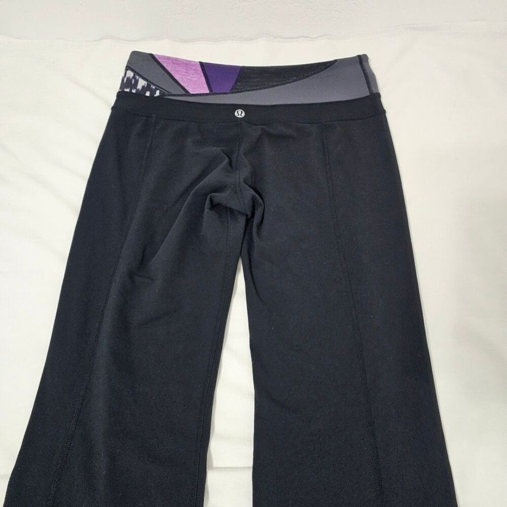 Lululemon Athletica Reversible Groove Flare Leggings Women's Black Size 6 - Picture 8 of 8